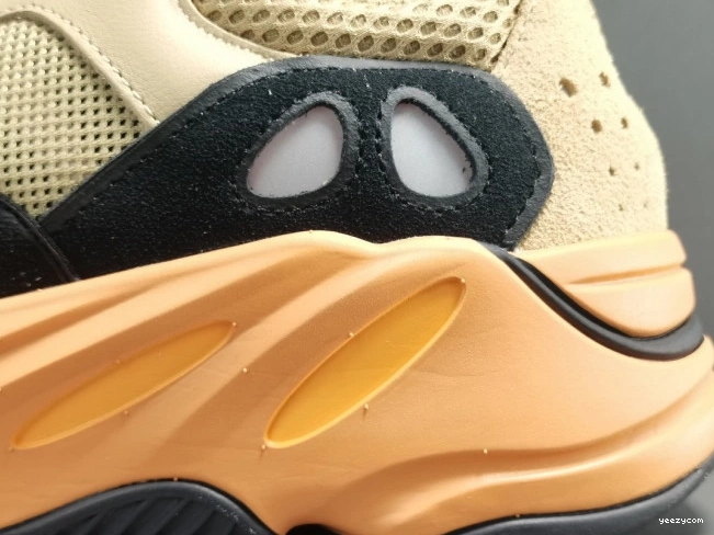 Boost 700 Yeezy Enflame GW0297 Adidas Amber 0716